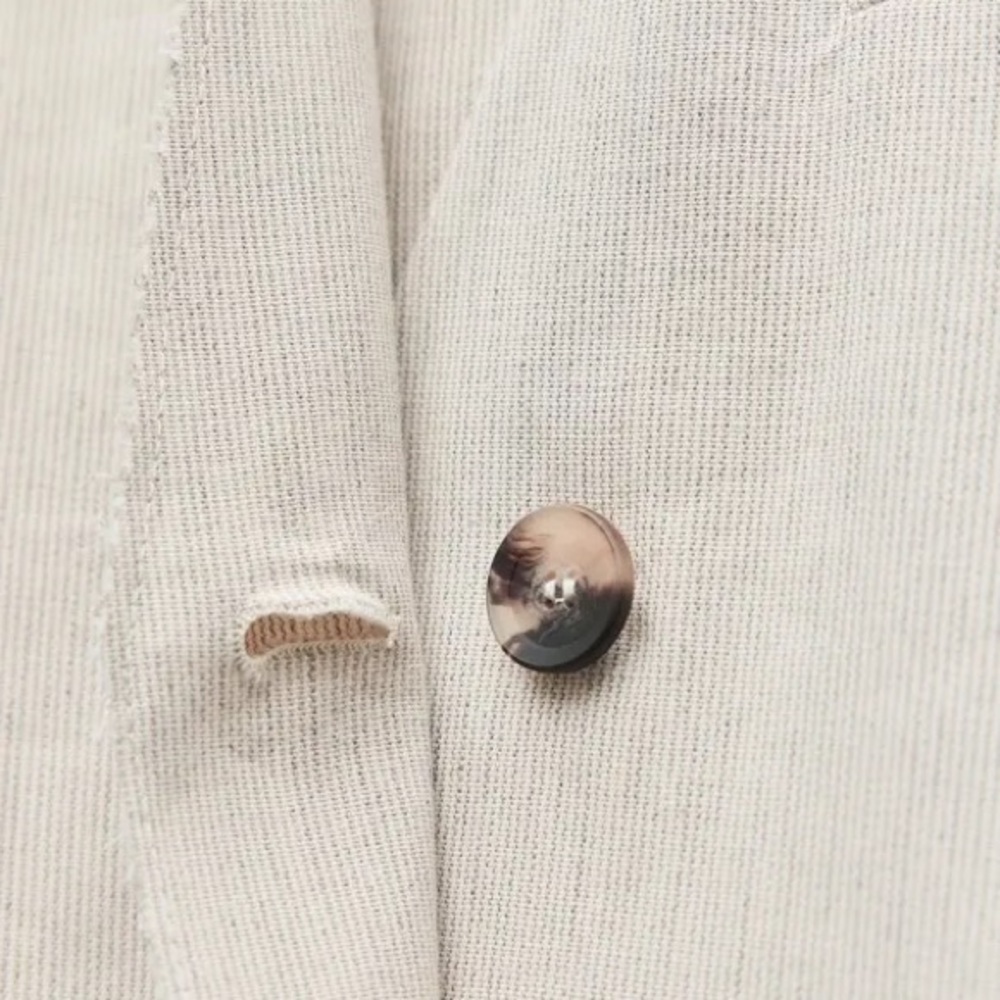 NWOT Zara Cream Vest - Picture 4 of 4